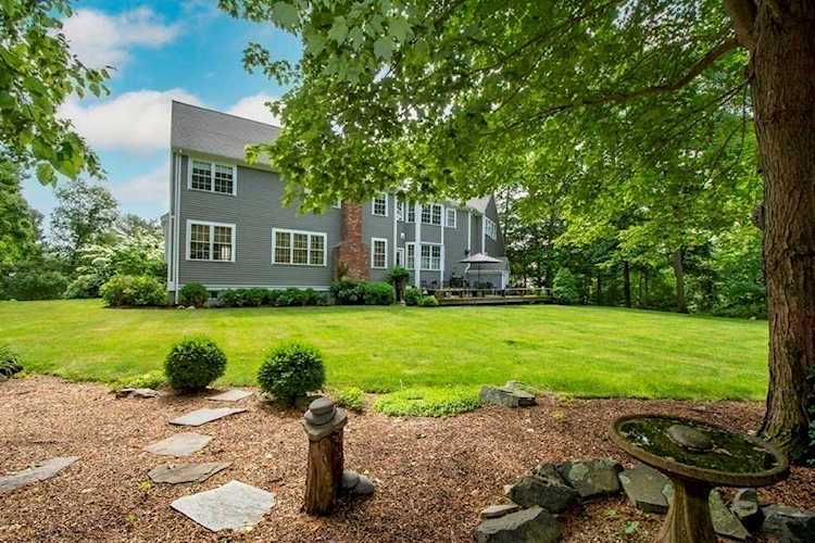 28 Cedar St Cohasset, MA 02025