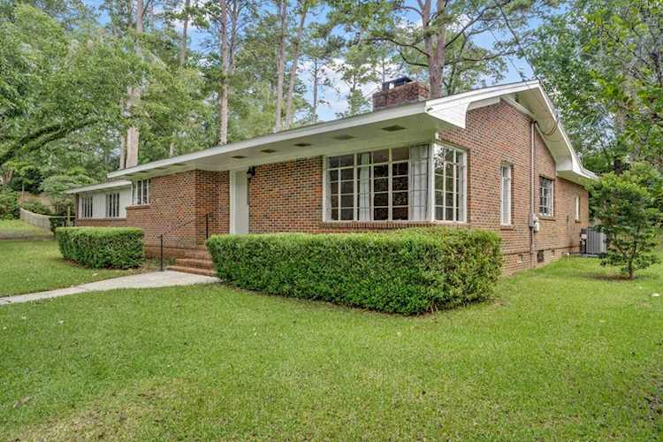 1828 Seminole Dr. Tallahassee, FL 32301 in Woodland Drives Photo 1