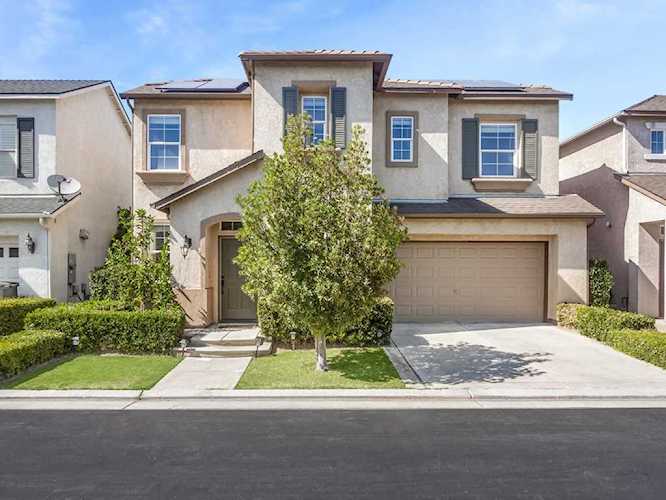 5320 W King Fisher Lane Fresno, CA 93722