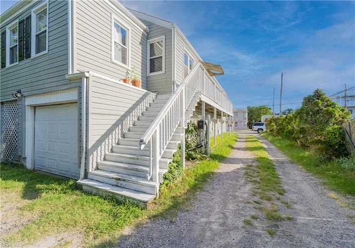 3328 NE Ocean View Ave Norfolk, VA 23518 | MLS 10452156 Photo 1