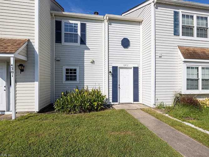 4303 Foxwood Dr Virginia Beach, VA 23462 | MLS 10451858 Photo 1
