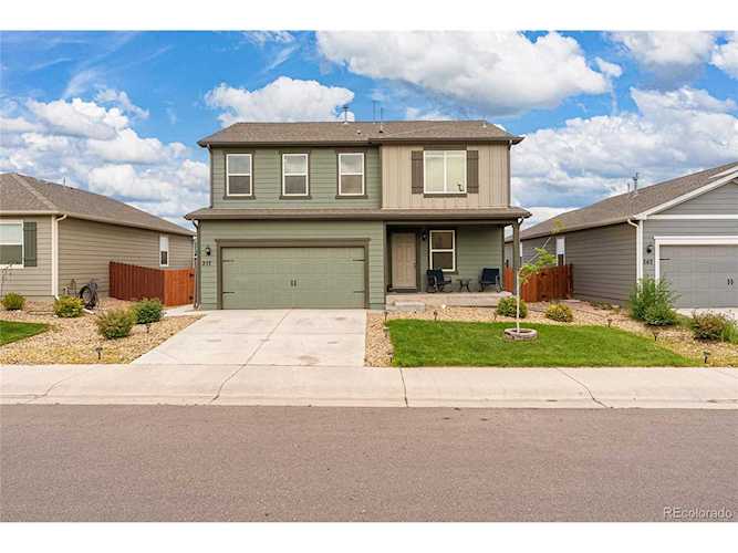 277 Hunter Ave Lochbuie, CO 80603 | MLS 5801081 Photo 1