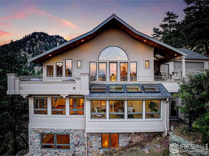 300 Pine Needle Rd Boulder, CO 80304