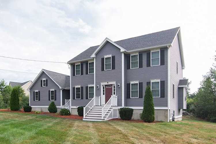 215 Salem Rd Dracut, MA 01826