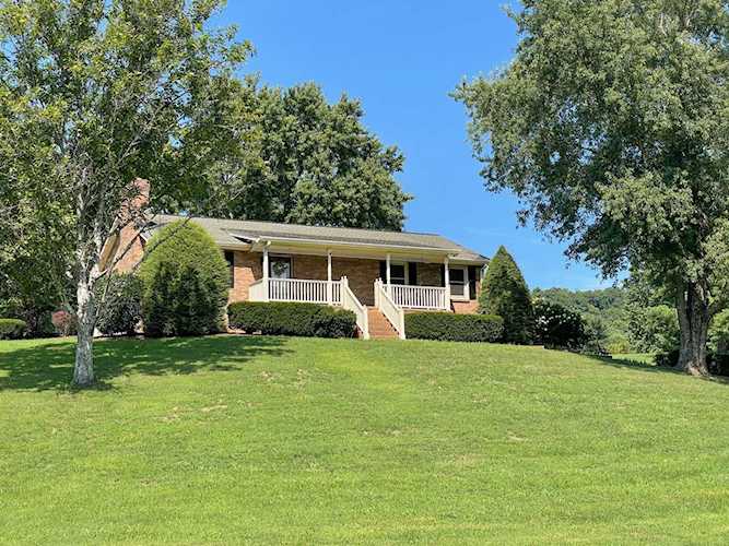 3976 E Mcewen Dr Franklin, TN 37067