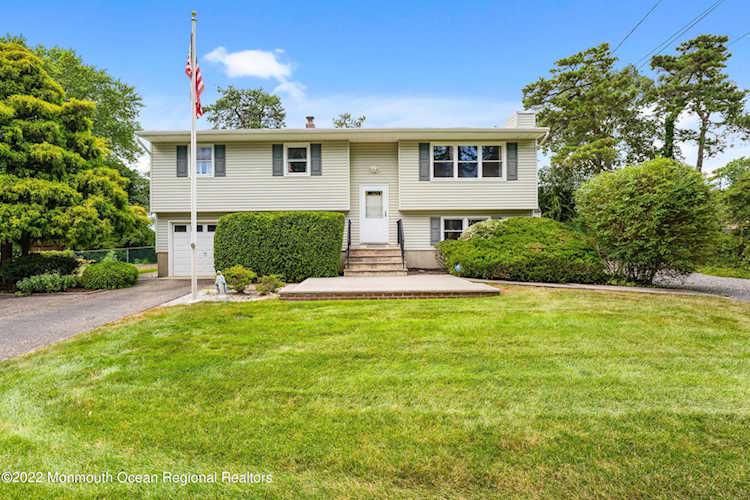 1721 Beacon St Toms River, NJ 08757 | MLS 22225602 Photo 1