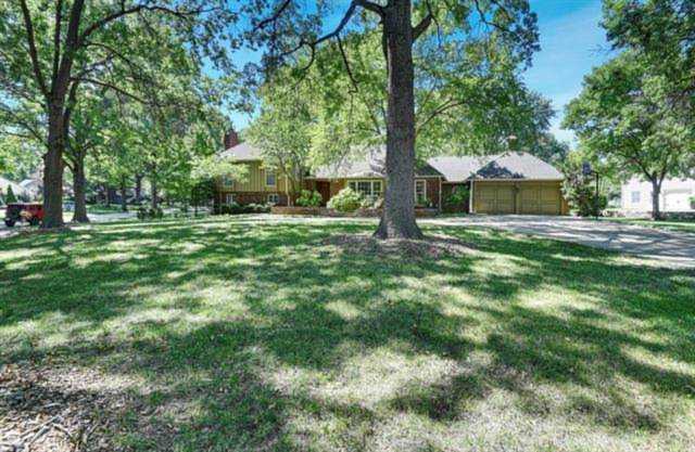 8308 Juniper Ln Prairie Village, KS 66207 | MLS 2398487 Photo 1