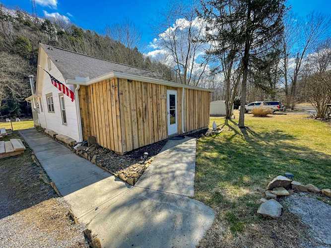 197 Ivy St White Sulphur Springs, WV 24986