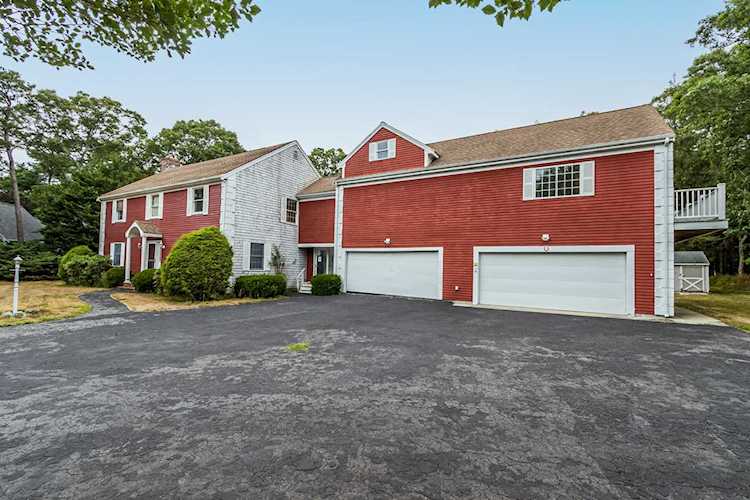 3 Holly Ridge Drive Sandwich, MA 02563
