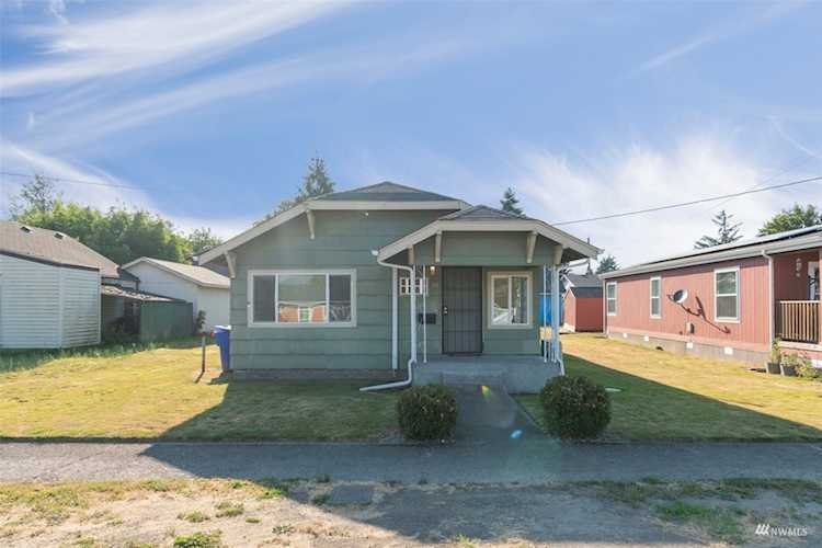 1113 S 7th Ave Kelso, WA 98626