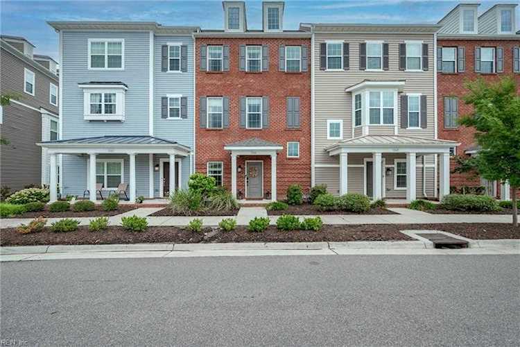 1664 Beckenham Way Virginia Beach, VA 23456