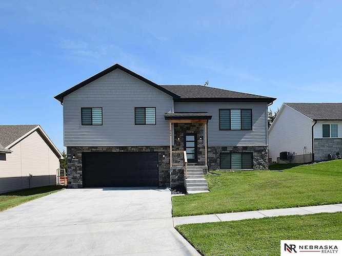 864 Whitetail Run Circle Ashland, NE 68003
