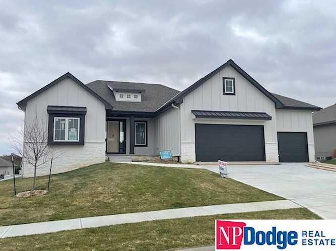 12705 S 74 St Papillion, NE 68046