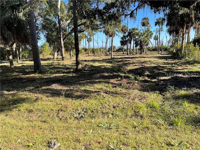 7 Beauregard Blvd Daufuskie Island, SC 29915