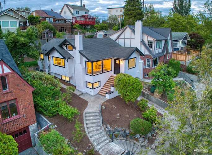 614 NE 77th St Seattle, WA 98115