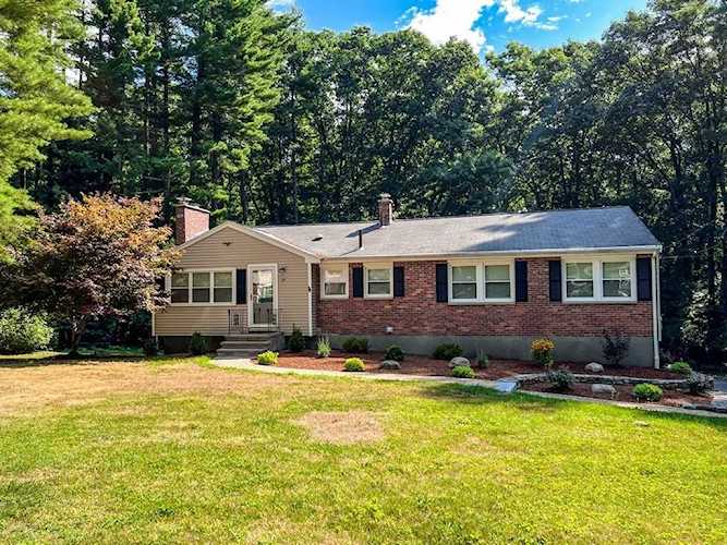 Framingham, 25 Ledgewood Rd, MA, home for sale Photo 1