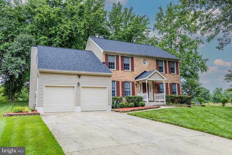 1710 Pebble Beach Dr Bowie, MD 20721