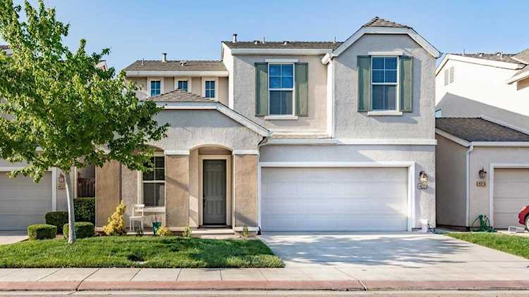 4622 W Brianna Way Fresno, CA 93722