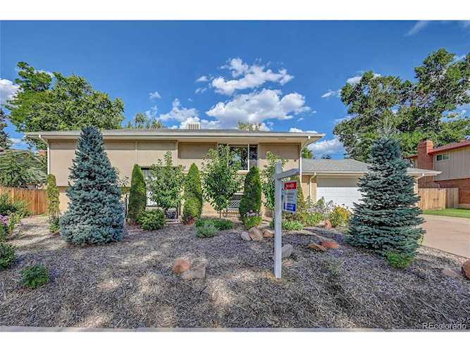 6812 S E Marion Cir Centennial, CO 80122