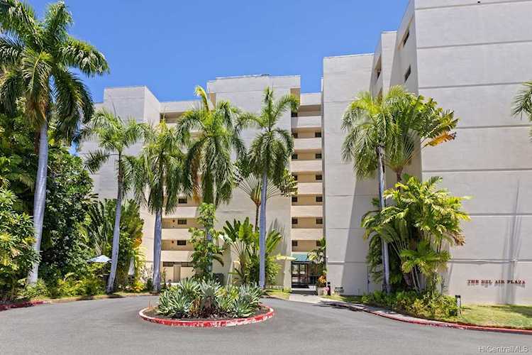 1054 Green Street #208 Honolulu, HI 96822 | MLS 202216206 Photo 1