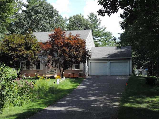 68 Naticook Rd Merrimack, NH 03054