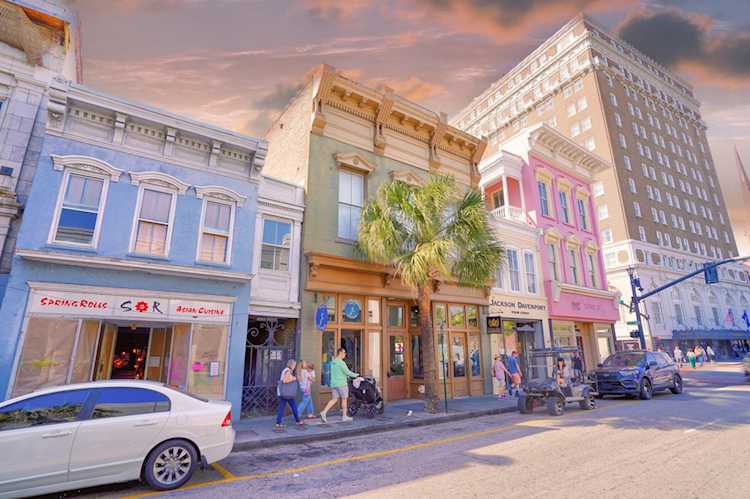 377 King St Charleston, SC 29401