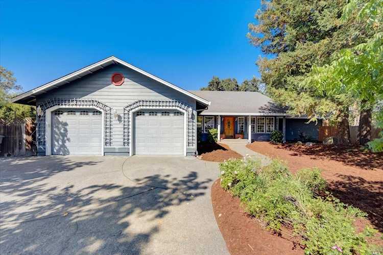 2546 Hershey Court Santa Rosa, CA 95403