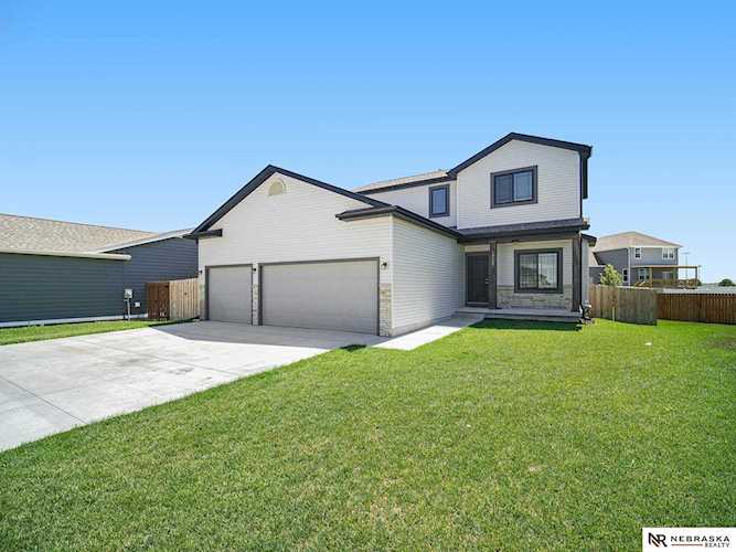 14127 Saint Ronan Circle Waverly, NE 68462