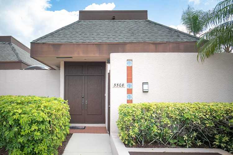 3308 SE Sandpiper Circle Port Saint Lucie, FL 34952