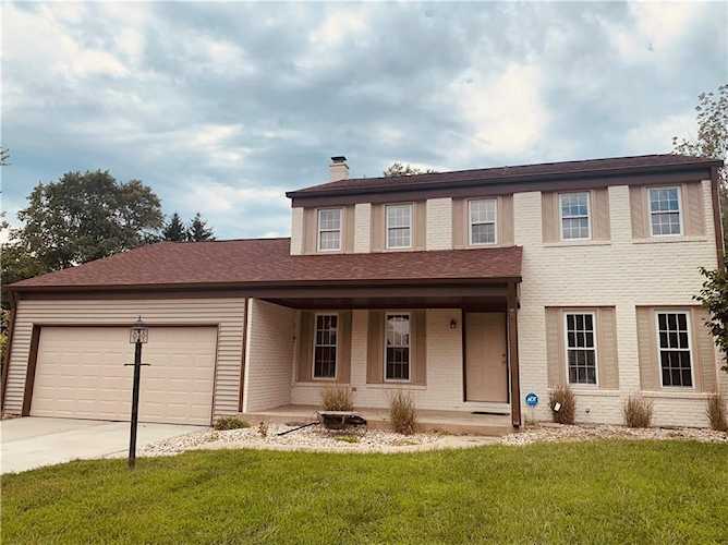 803 Hickory Way Noblesville, IN 46062
