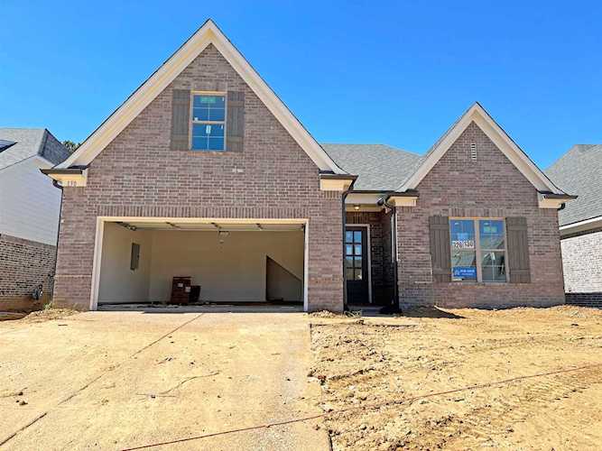 130 Dogwood Spring Dr Oakland, TN 38060