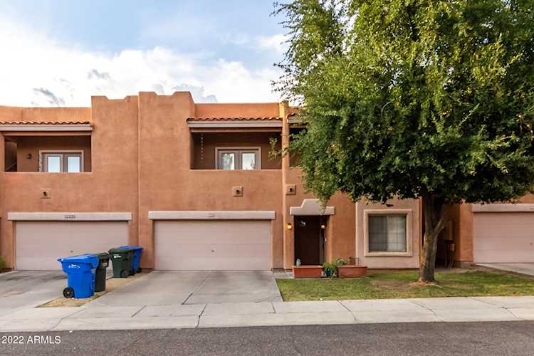 3724 E Mitchell Drive Phoenix, AZ 85018