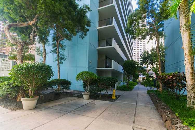 425 Ena Road #307C Honolulu, HI 96815