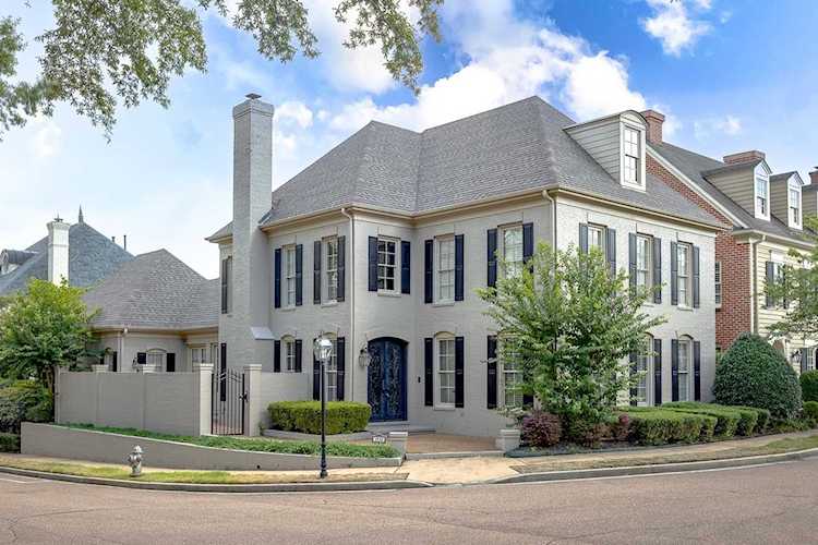1930 Arden Walk Ln Germantown, TN 38138