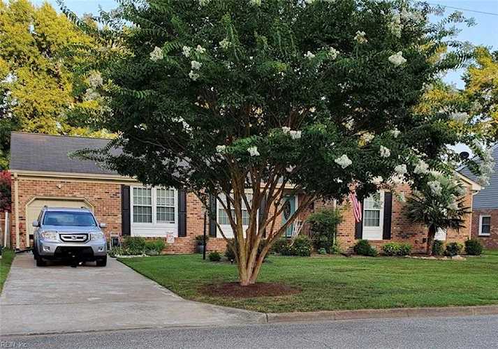 51 Wendfield Circle Newport News, VA 23601 home for sale, MLS#10450896 - Crescas Real Estate Photo 1