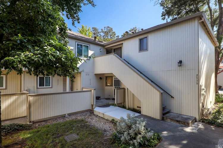 2535 Westberry Drive Santa Rosa, CA 95403 | MLS 322075160 Photo 1
