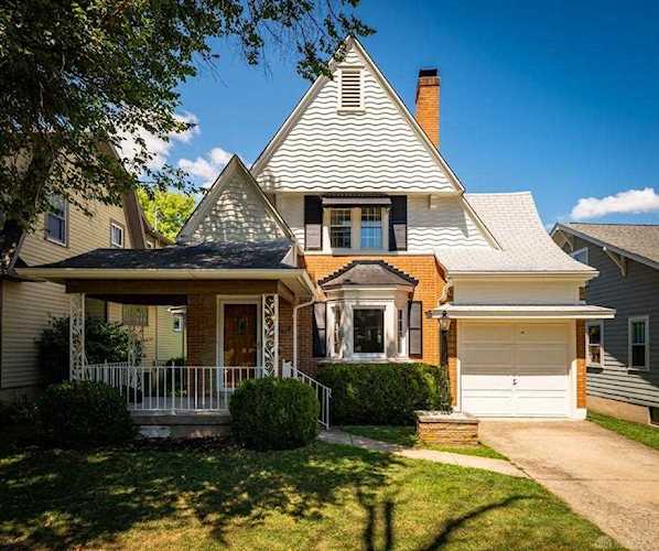253 Wonderly Avenue Oakwood, OH 45419