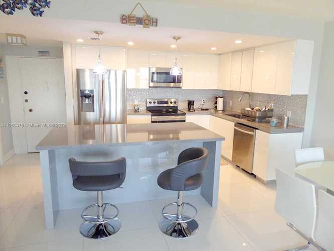 3111 N Ocean Dr #1511 Hollywood, FL 33019