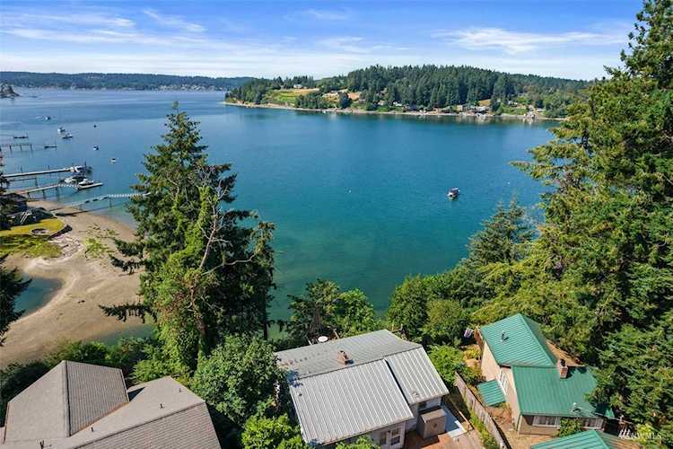 2502 East Bay Dr NW Gig Harbor, WA 98335