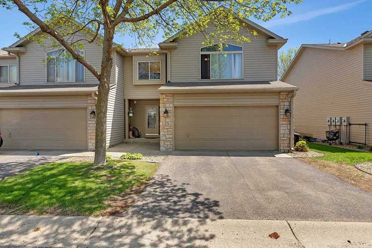 23 Lilac Lane Farmington, MN 55024