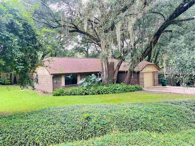 3725 Bentley Dr Tallahassee, FL 32303