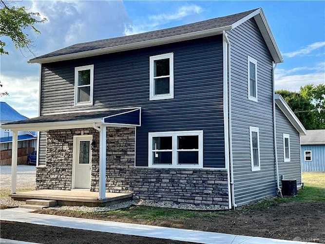112 W Orchard Street West Manchester, OH 45382