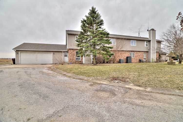 5316 Trautlake Dr Champaign, IL 61822