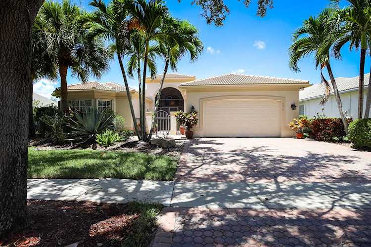 7915 Sunburst Terrace Lake Worth Beach, FL 33467