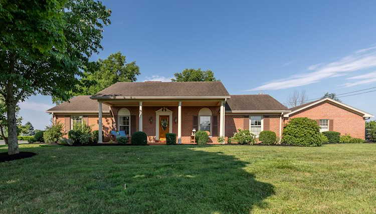 1465 McCowans Ferry Rd Versailles, KY 40383