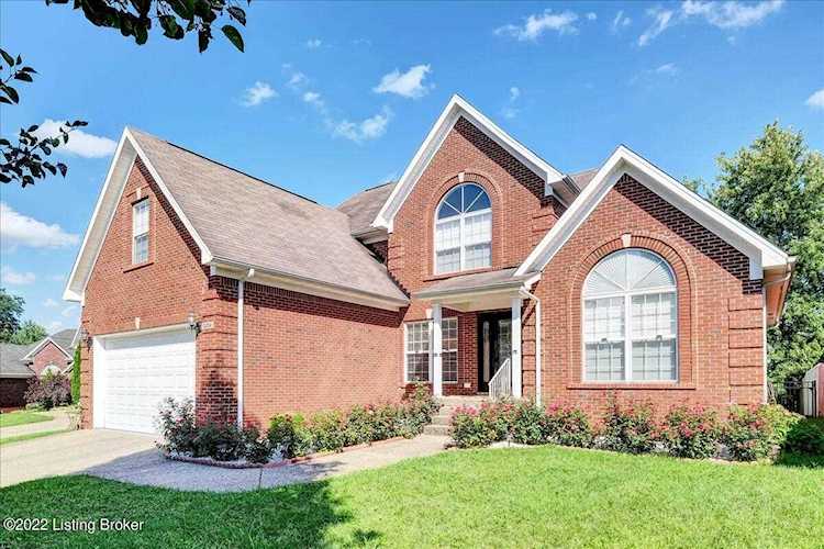 13304 Tucker Lake Dr Louisville, KY 40299