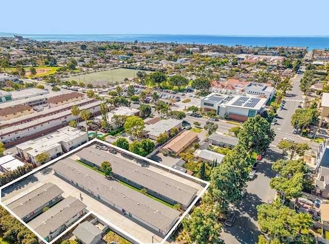 945-65 Pine Ave Carlsbad, CA 92008