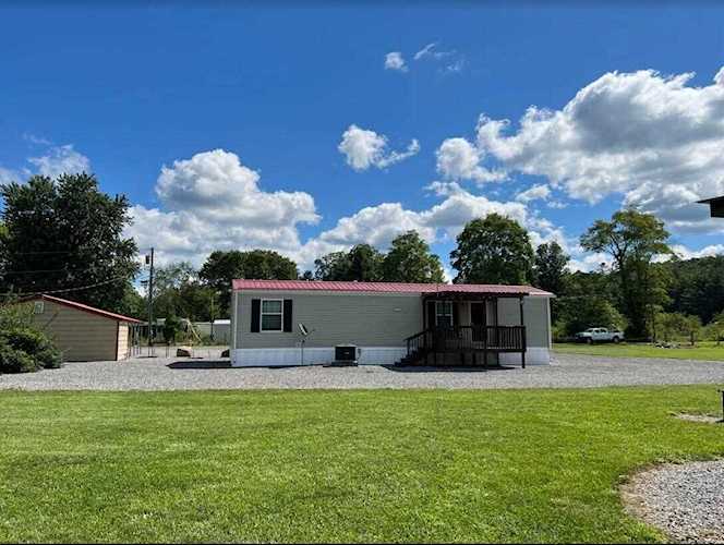 324 Roberts Ave White Sulphur Springs, WV 24986
