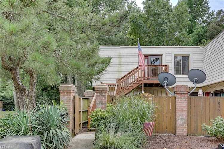 1057 Lands End Way Virginia Beach, VA 23451 | MLS 10452993 Photo 1