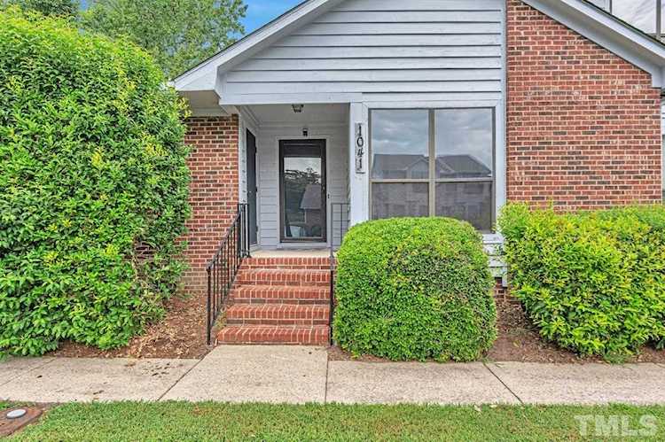 1041 Hempstede Drive Zebulon, NC 27597
